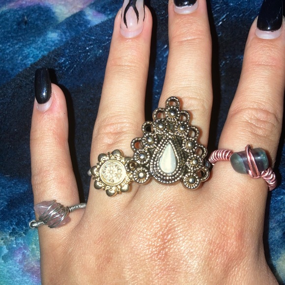 Custom Handmade Crystal Rings🔮❤️🧿 - Picture 4 of 5